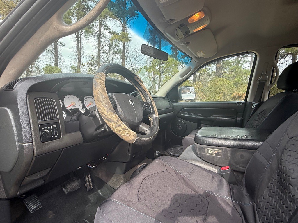 2004 Dodge Ram 2500 Image 19