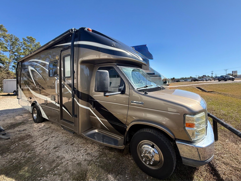 2011 Ford Econoline Image 14