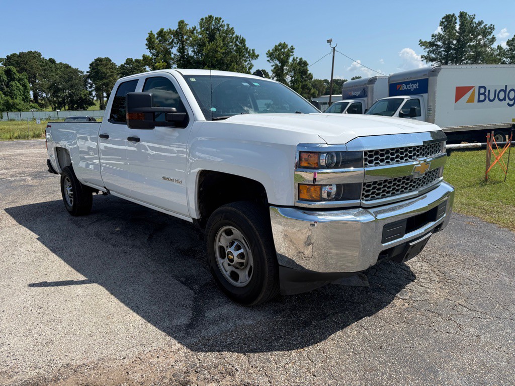 2019 Chevrolet Silverado 1500 Image 2
