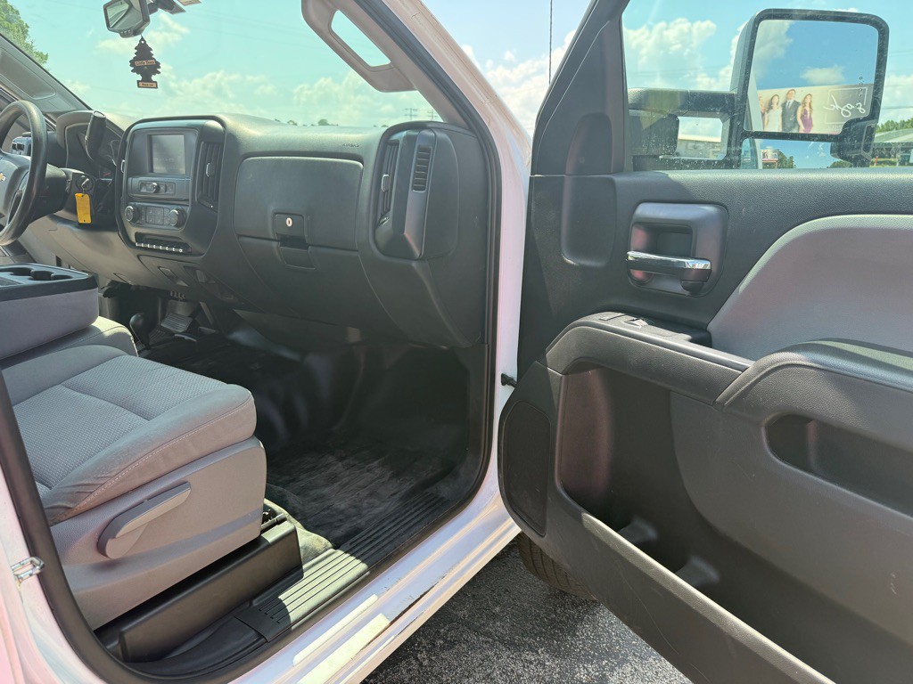 2019 Chevrolet Silverado 1500 Image 18