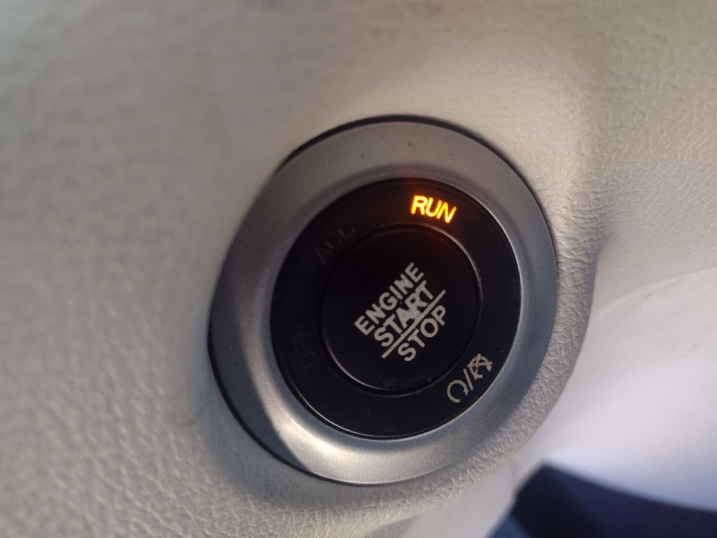 2017 Chrysler Pacifica Image 12