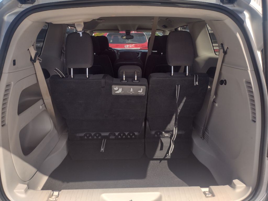 2017 Chrysler Pacifica Image 18