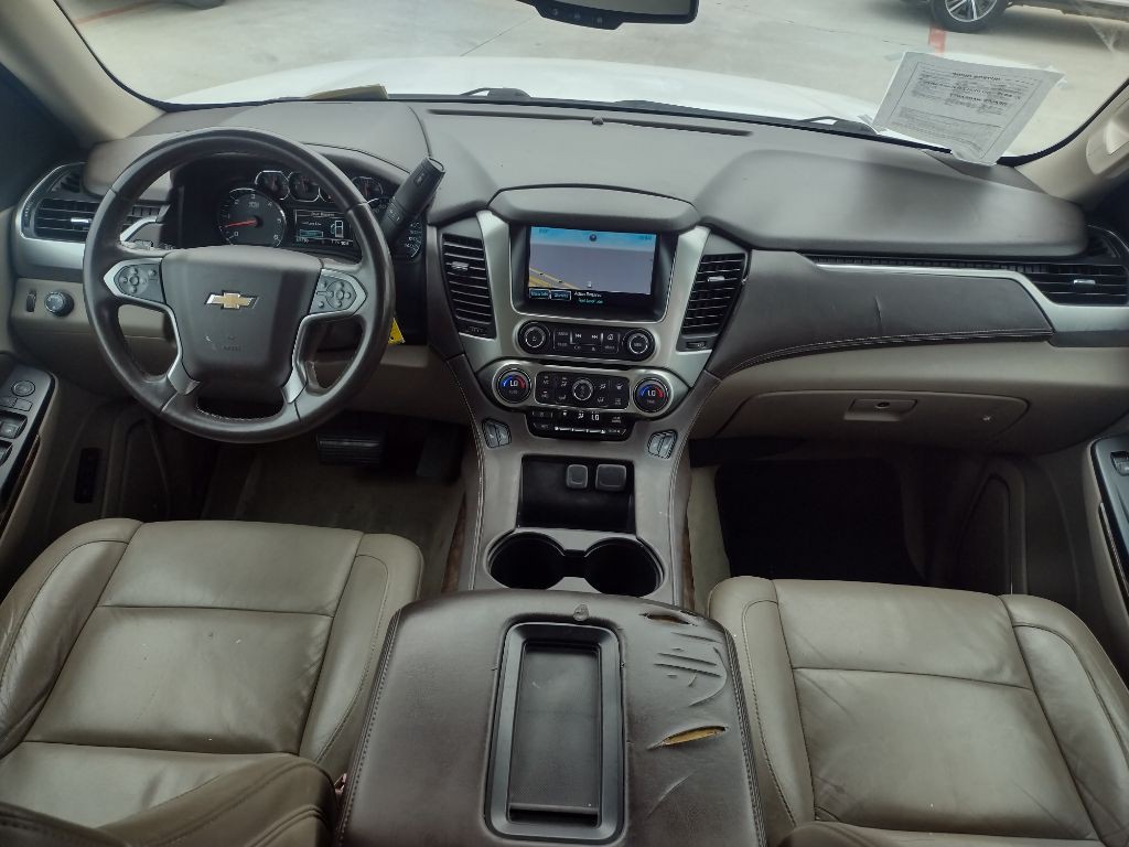 2015 Chevrolet Suburban Image 7