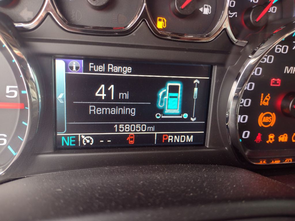 2015 Chevrolet Suburban Image 9