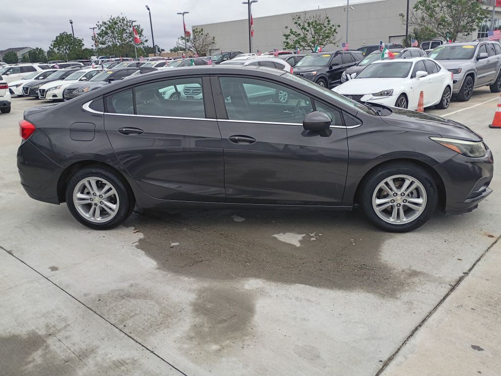 2016 Chevrolet Cruze Image 8