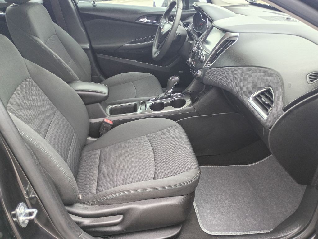 2016 Chevrolet Cruze Image 16