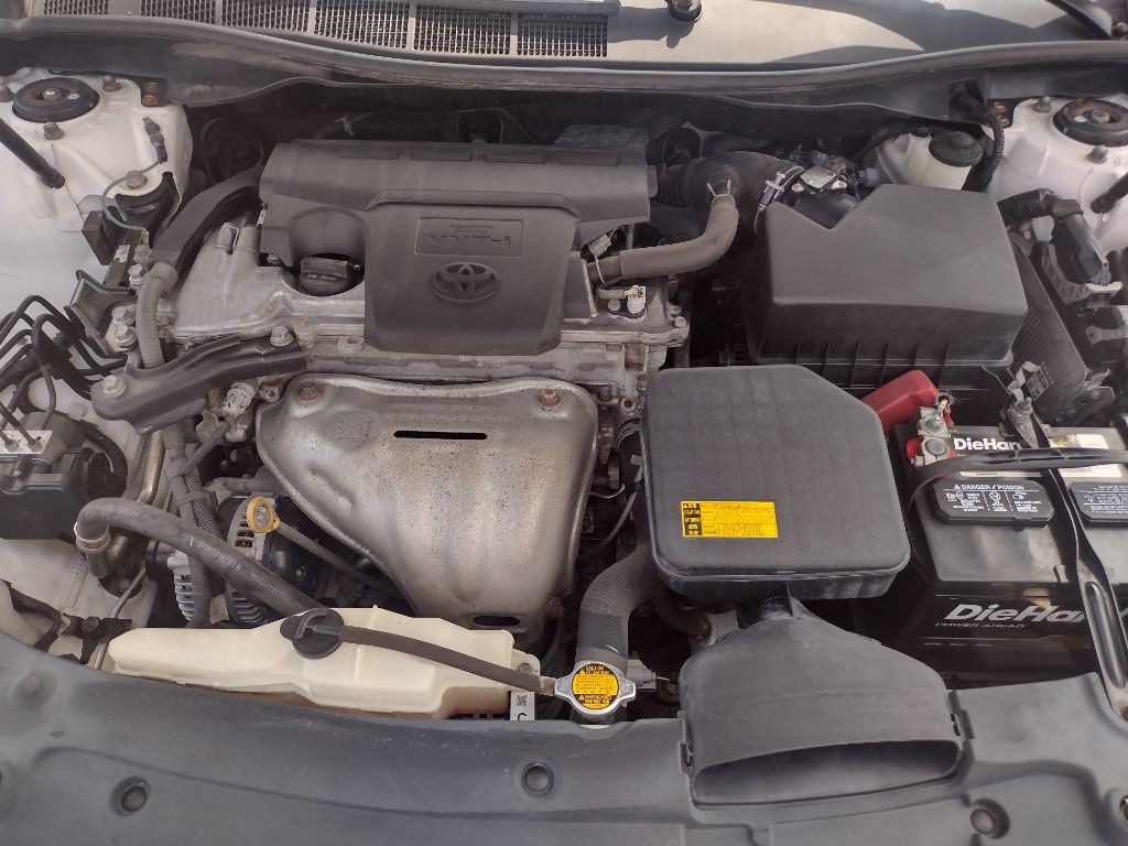 2013 Toyota Camry Image 15