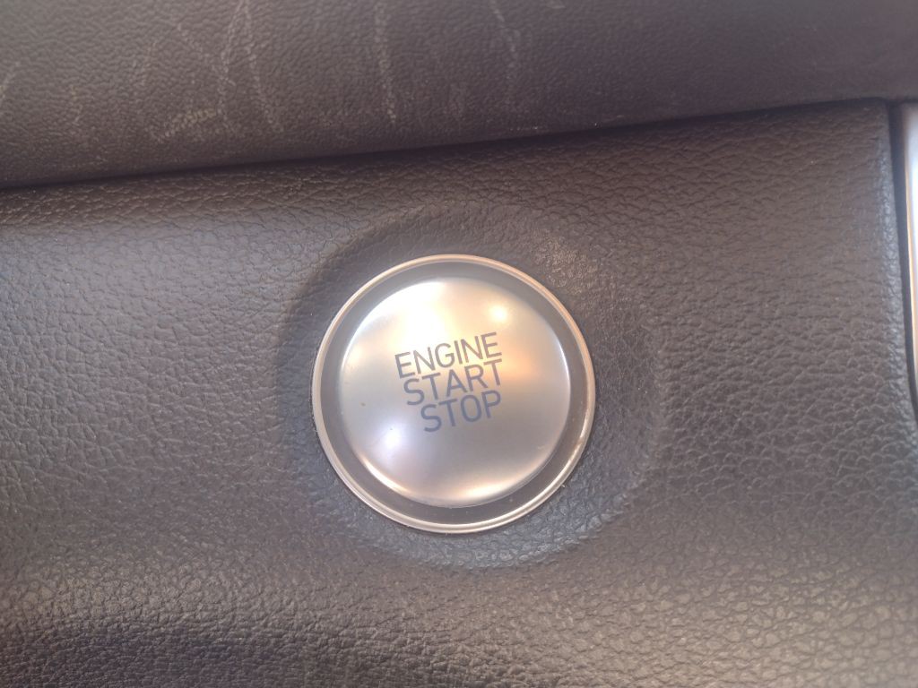 2019 Hyundai Santa Fe Image 12