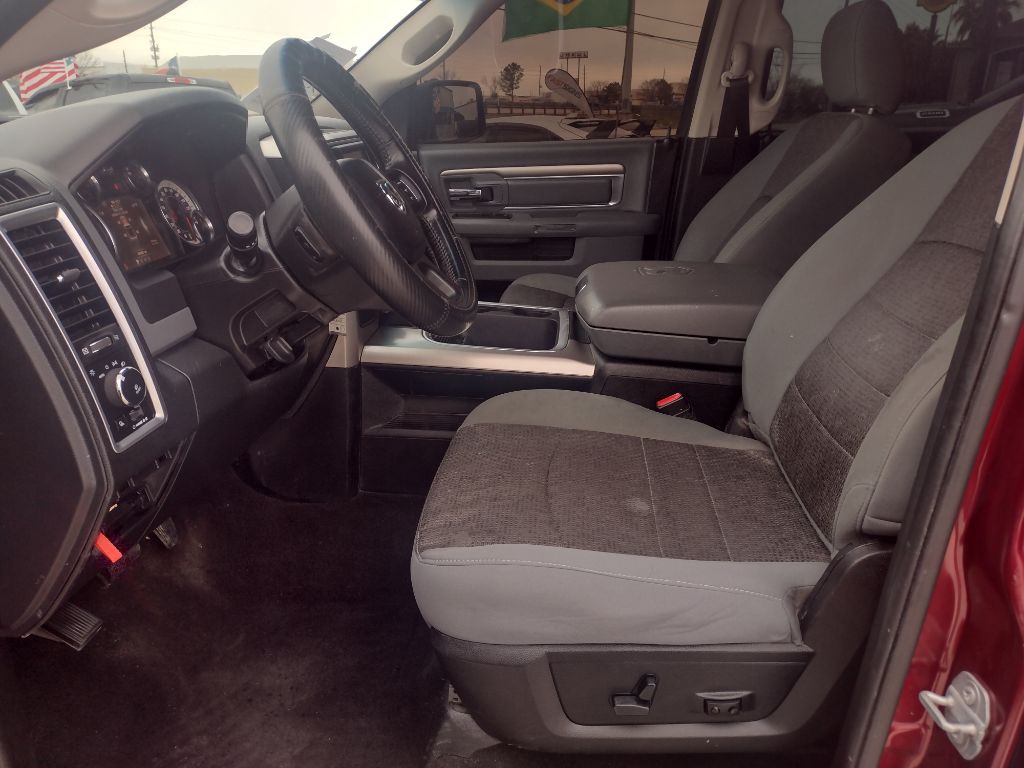 2017 RAM 1500 Image 12