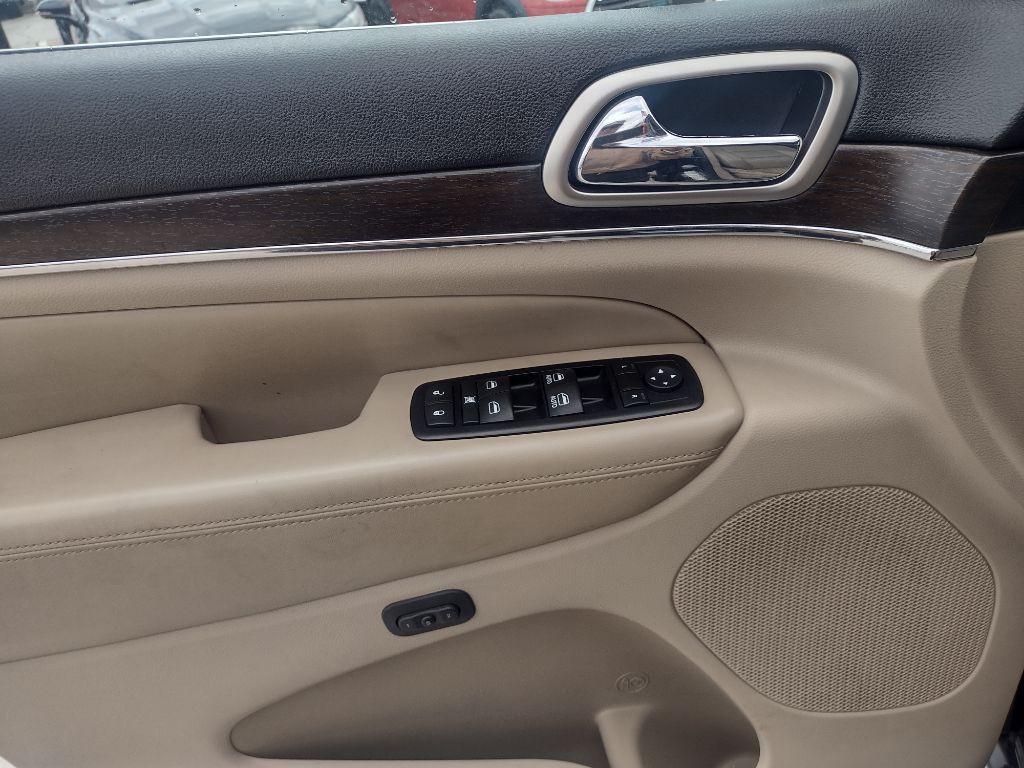 2014 Jeep Grand Cherokee Image 21