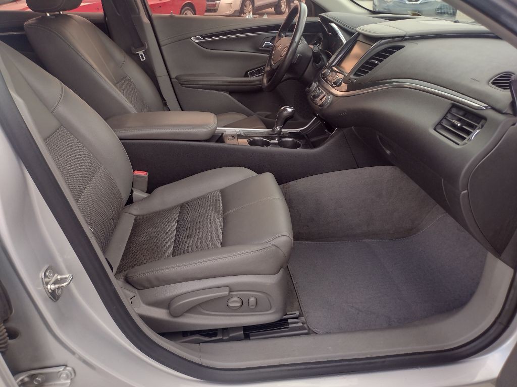 2019 Chevrolet Impala Image 13