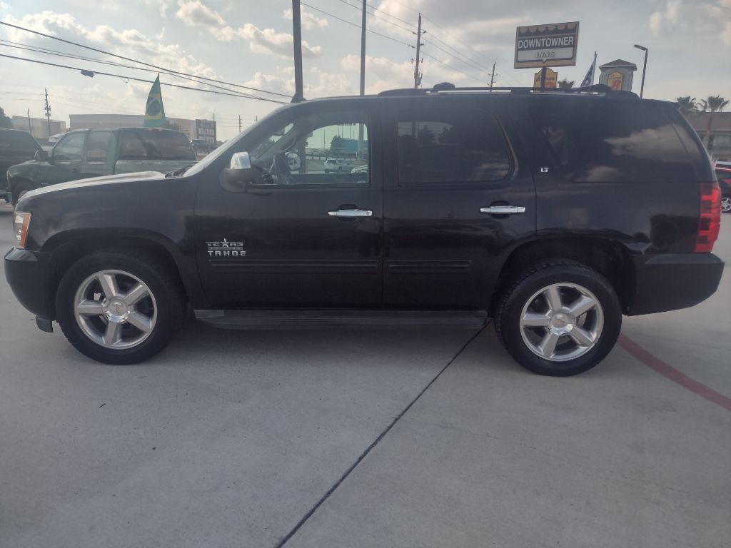2011 Chevrolet Tahoe Image 2