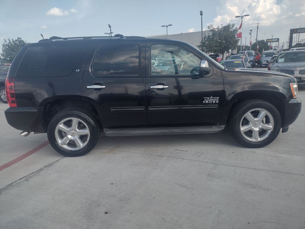 2011 Chevrolet Tahoe Image 8