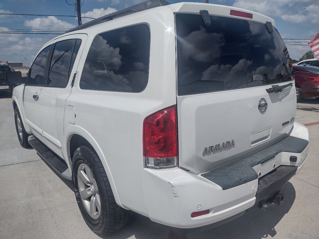 2010 Nissan Armada Image 1