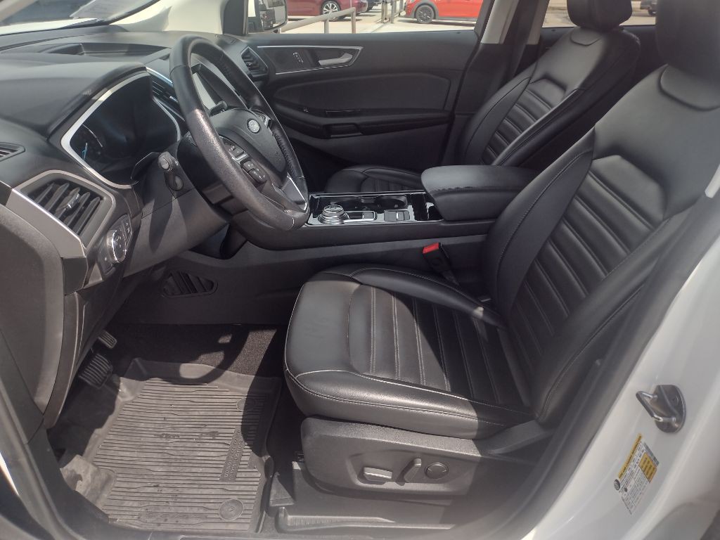 2020 Ford Edge Image 14
