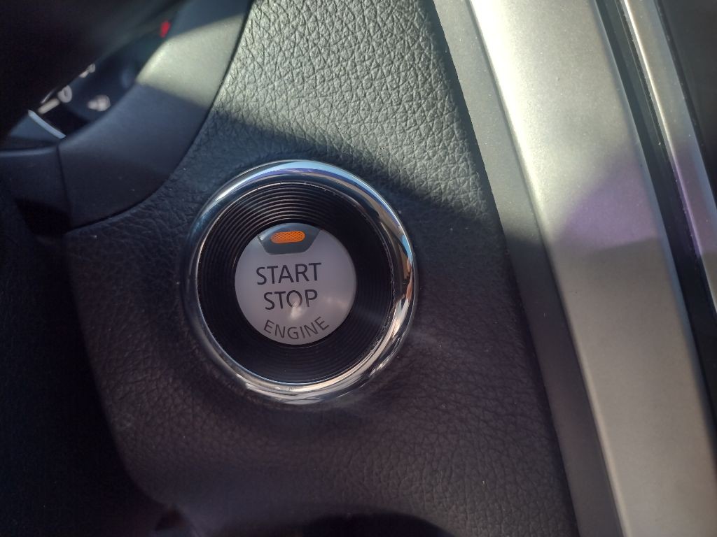 2017 Nissan Altima Image 11