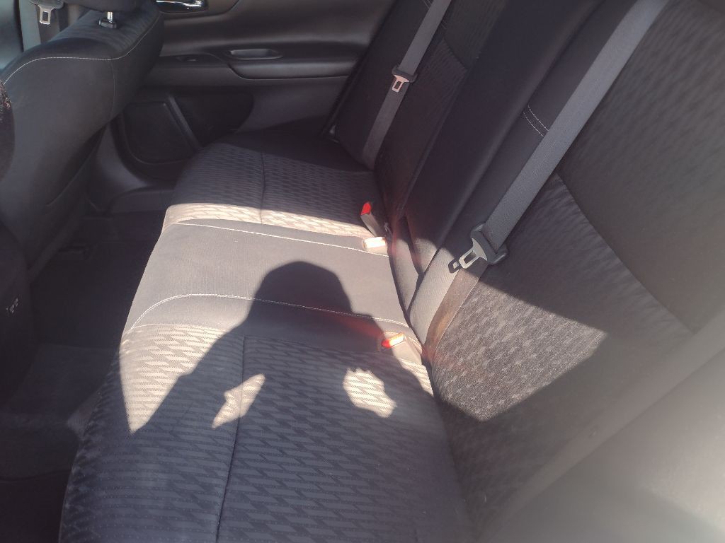 2017 Nissan Altima Image 18
