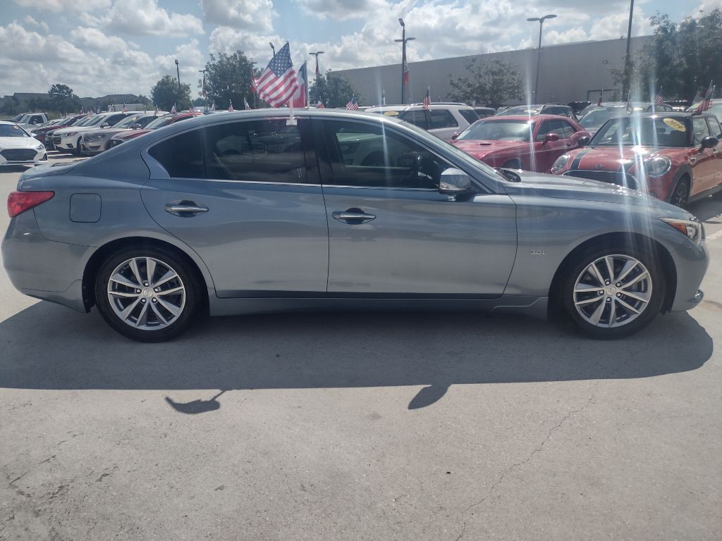 2016 INFINITI Q50 Image 8
