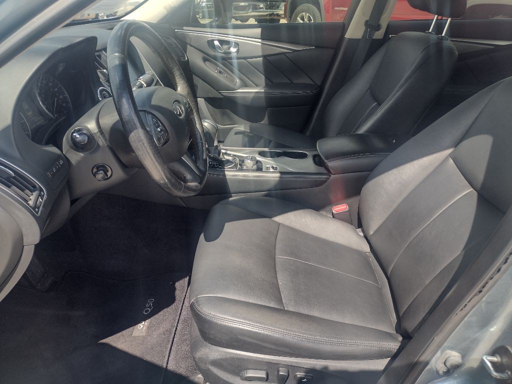 2016 INFINITI Q50 Image 11