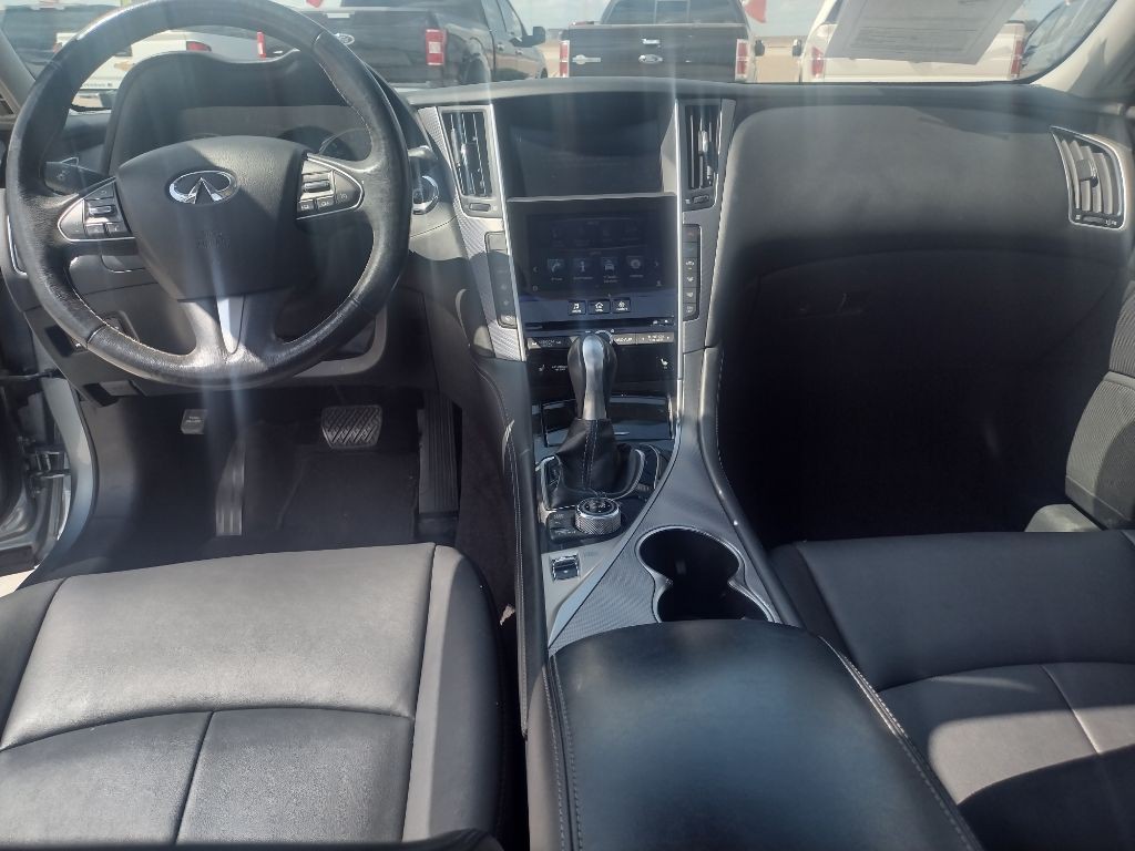 2016 INFINITI Q50 Image 13