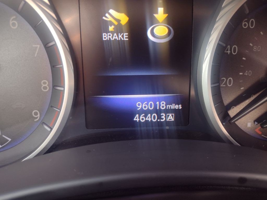 2016 INFINITI Q50 Image 14