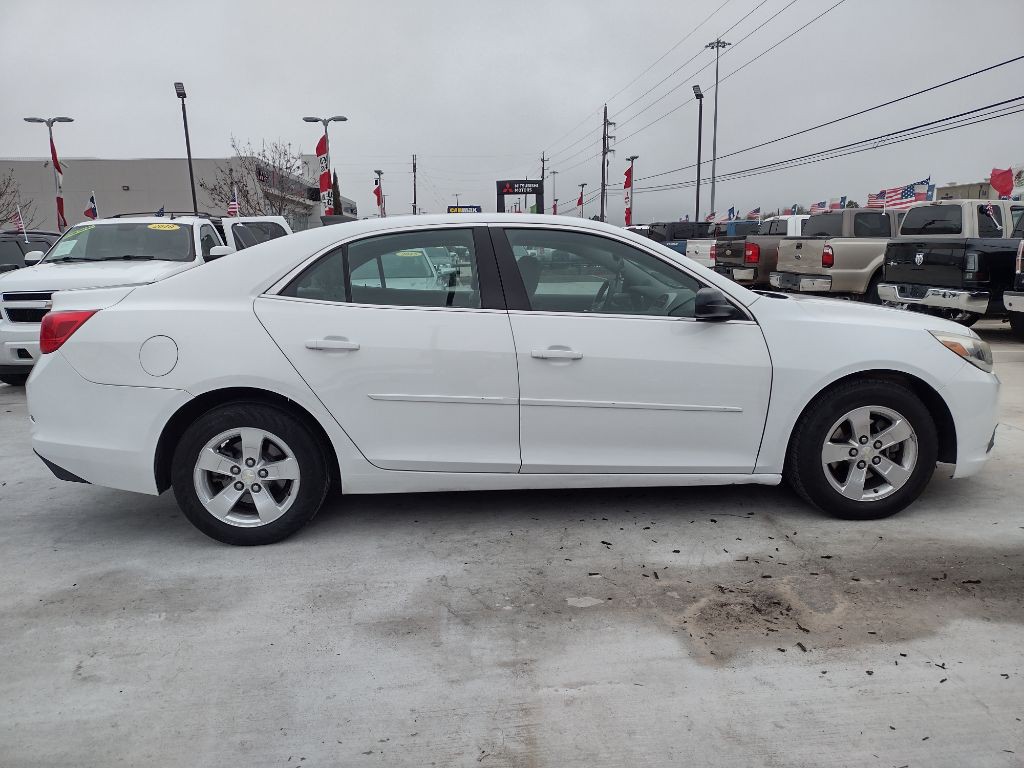 2015 Chevrolet Malibu Image 7