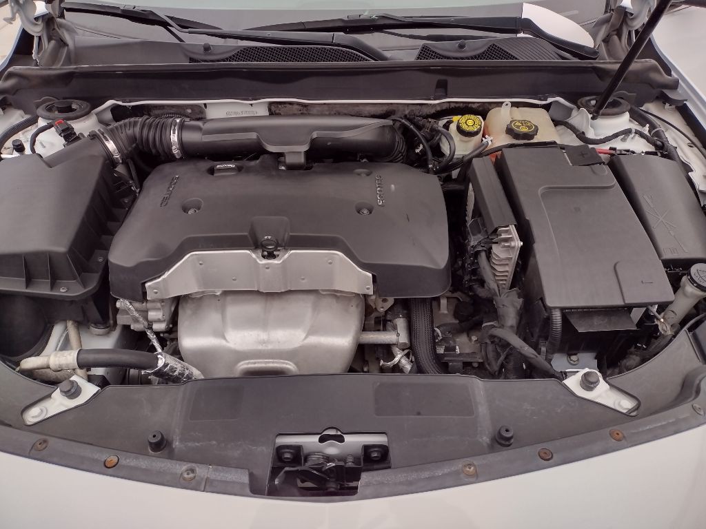 2015 Chevrolet Malibu Image 18