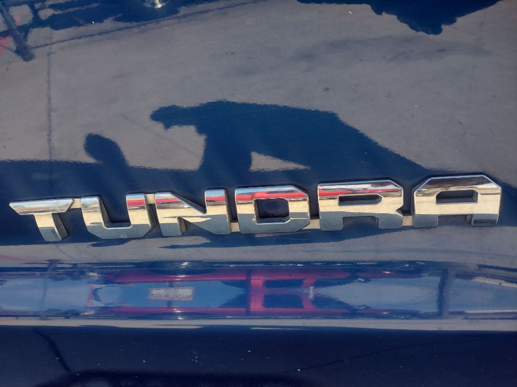 2015 Toyota Tundra Image 10