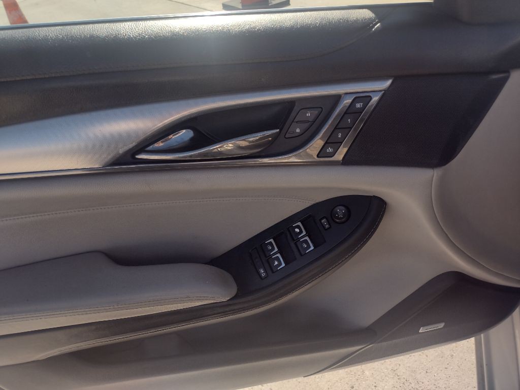 2017 Cadillac CTS Image 21