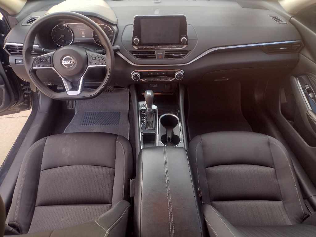 2021 Nissan Altima Image 11