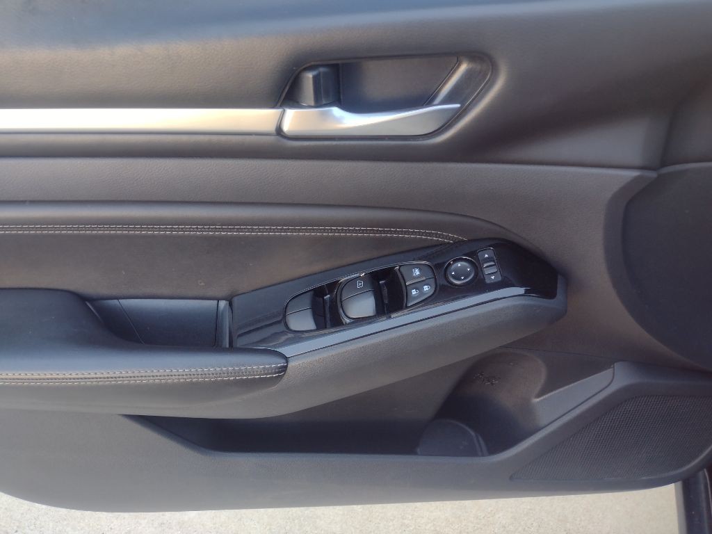 2021 Nissan Altima Image 20