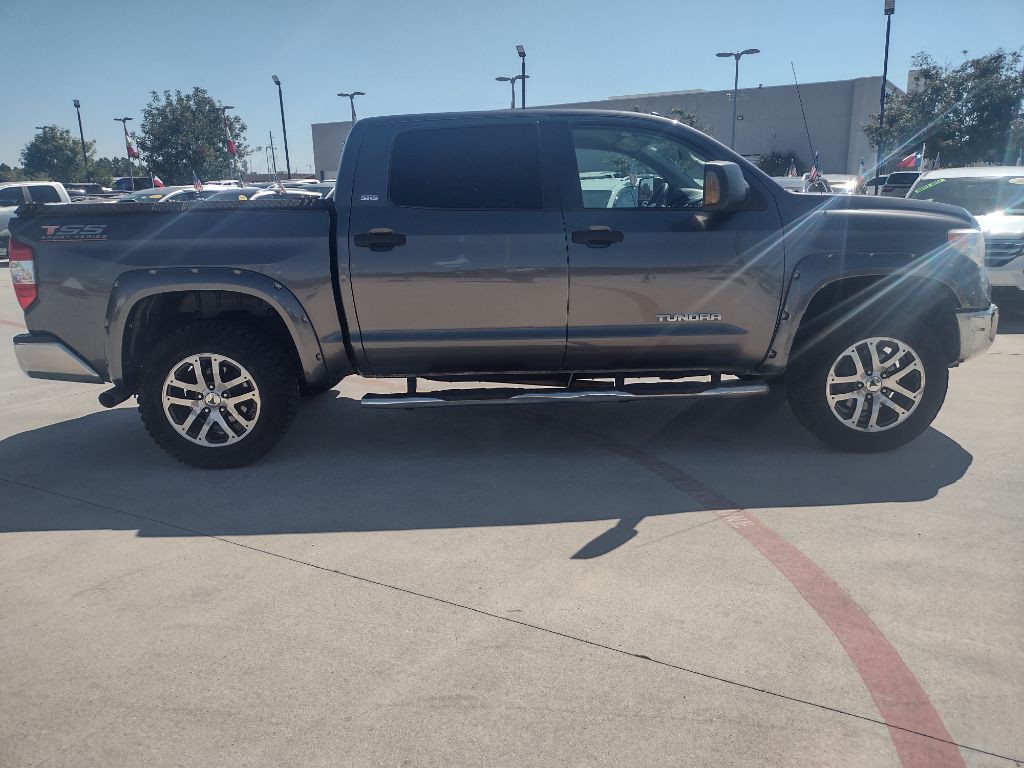 2016 Toyota Tundra Image 8