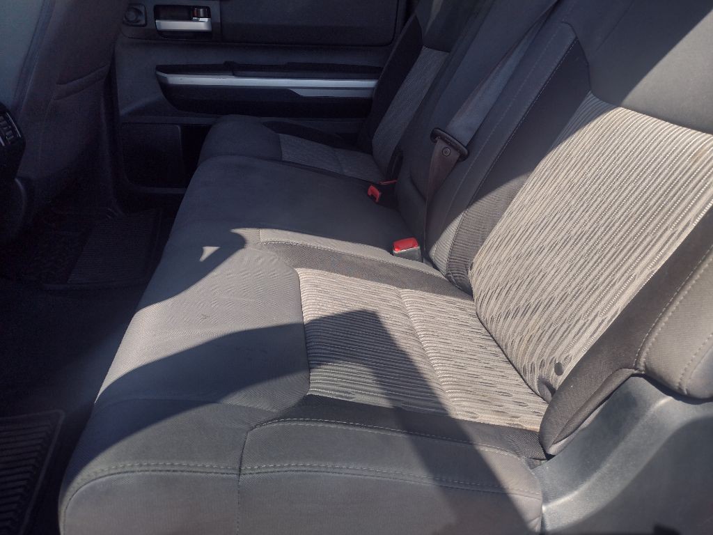 2016 Toyota Tundra Image 17