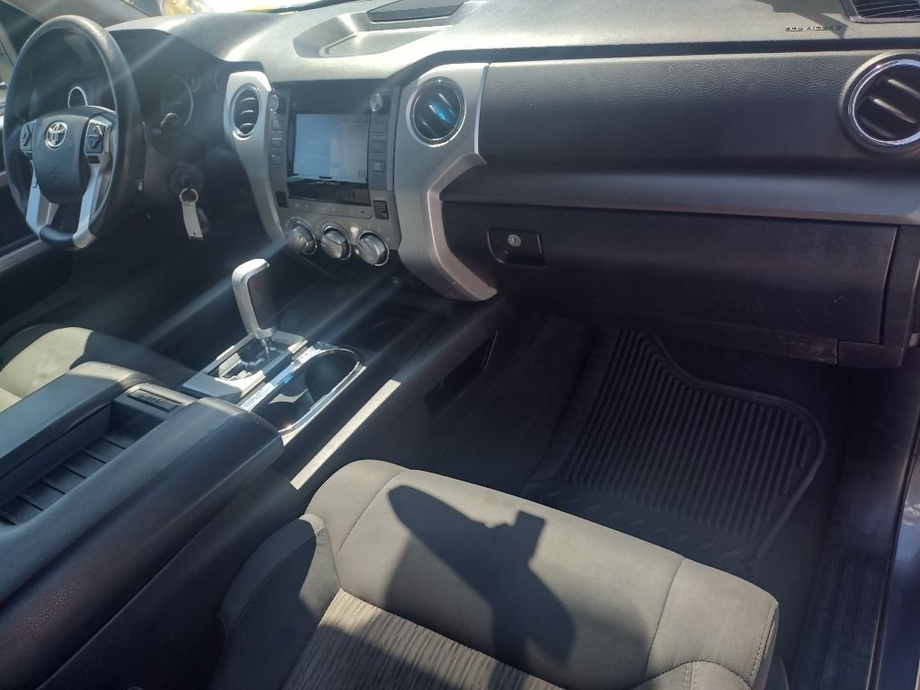 2016 Toyota Tundra Image 18