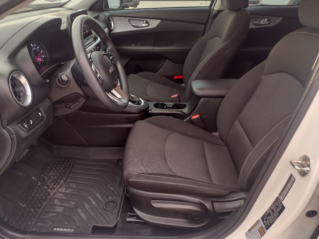 2023 Kia Forte Image 11