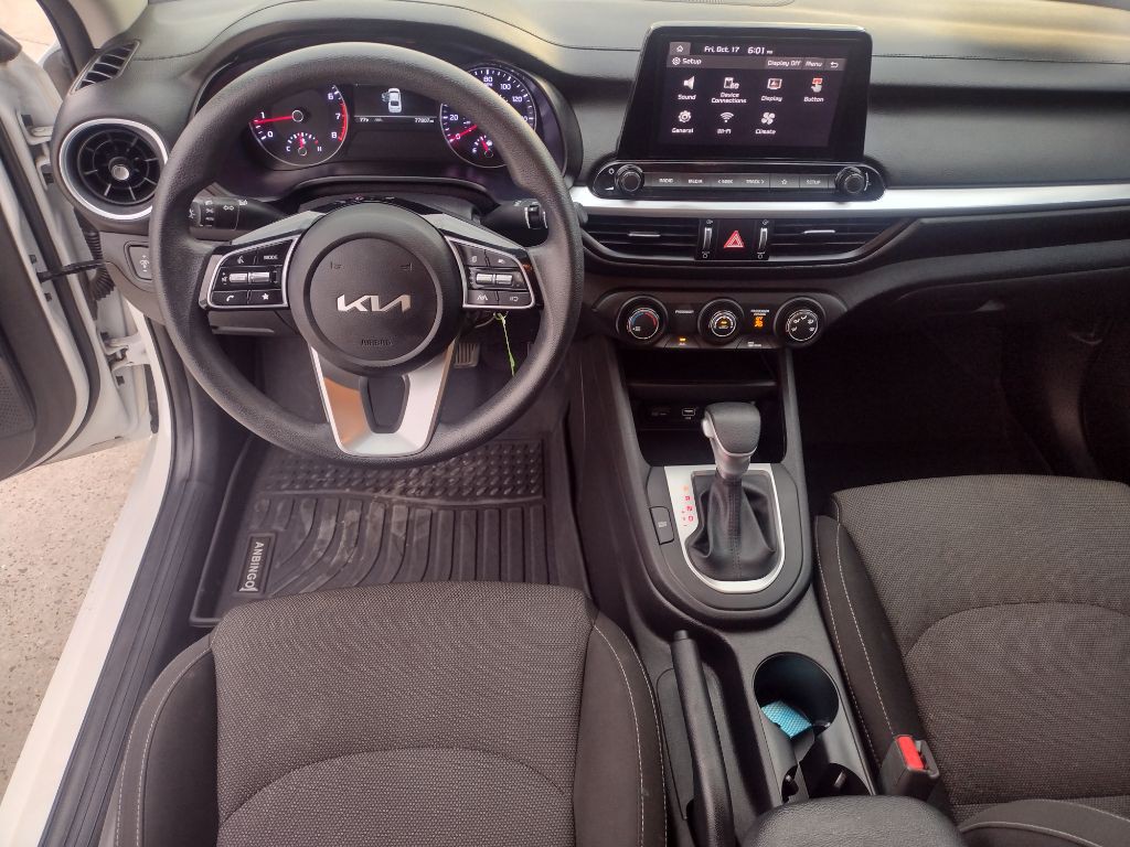 2023 Kia Forte Image 14