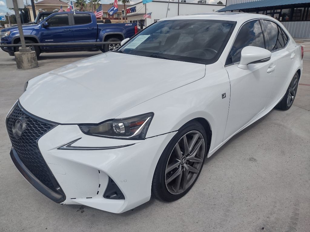 2019 Lexus IS Image 3