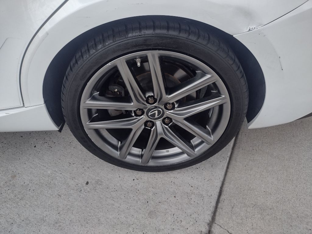 2019 Lexus IS Image 49