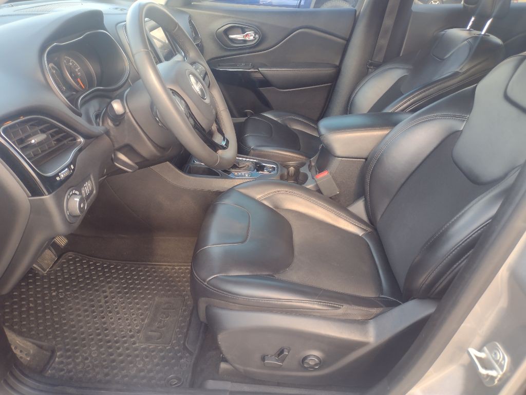 2020 Jeep Cherokee Image 12