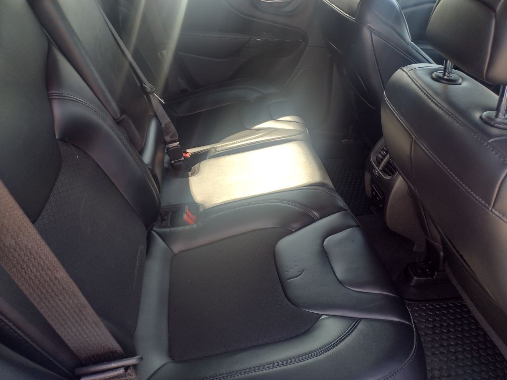 2020 Jeep Cherokee Image 20