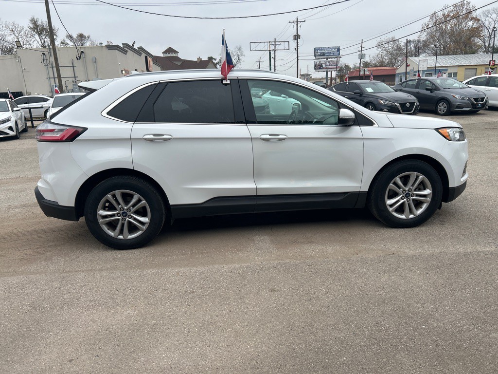 2020 Ford Edge Image 4