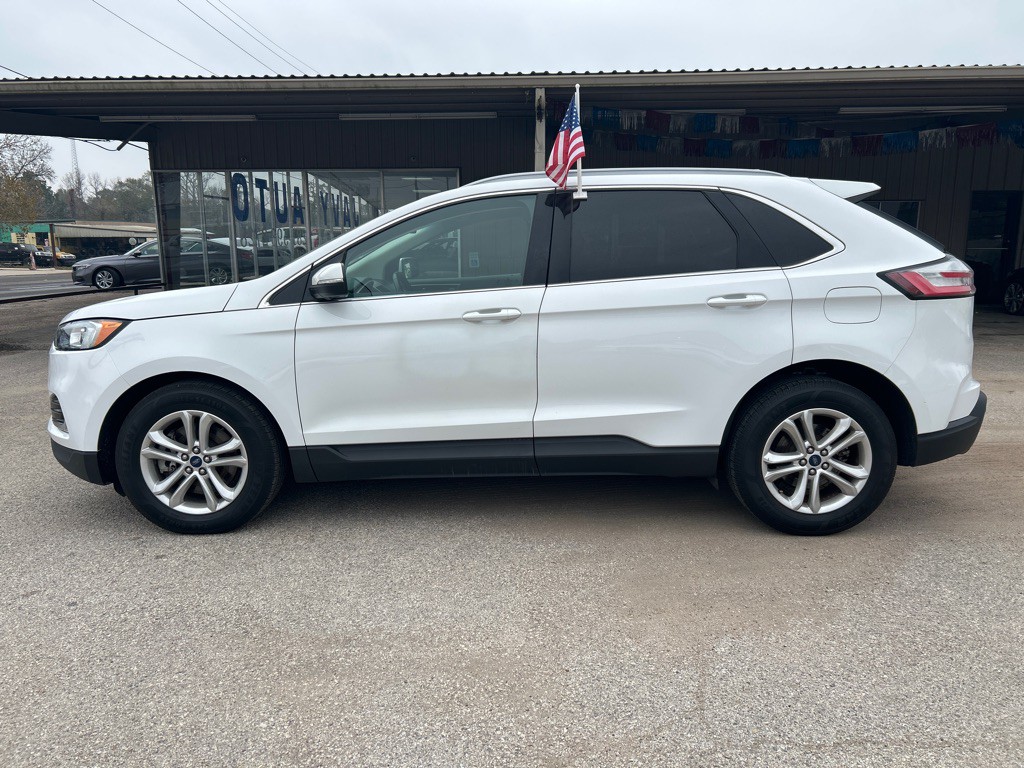 2020 Ford Edge Image 8