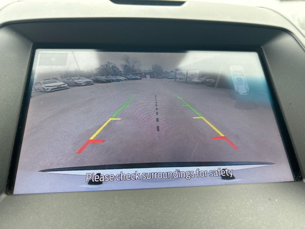 2020 Ford Edge Image 17