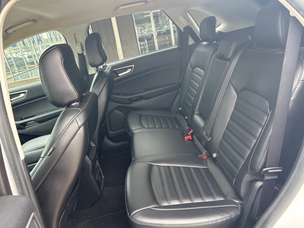 2020 Ford Edge Image 26