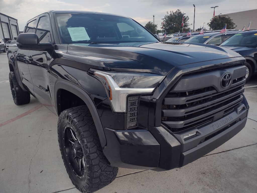 2022 Toyota Tundra Image 1