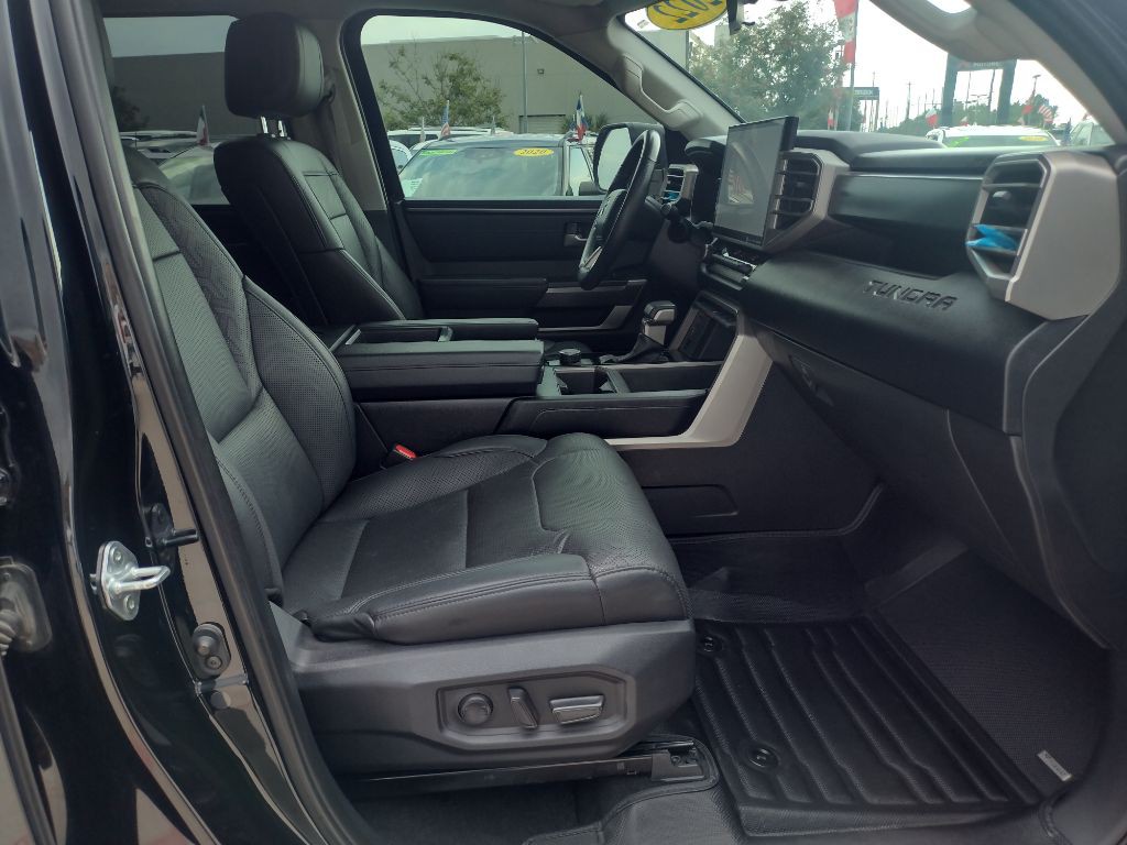 2022 Toyota Tundra Image 18