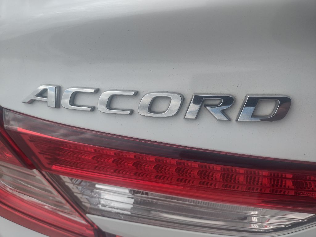 2020 Honda Accord Image 9