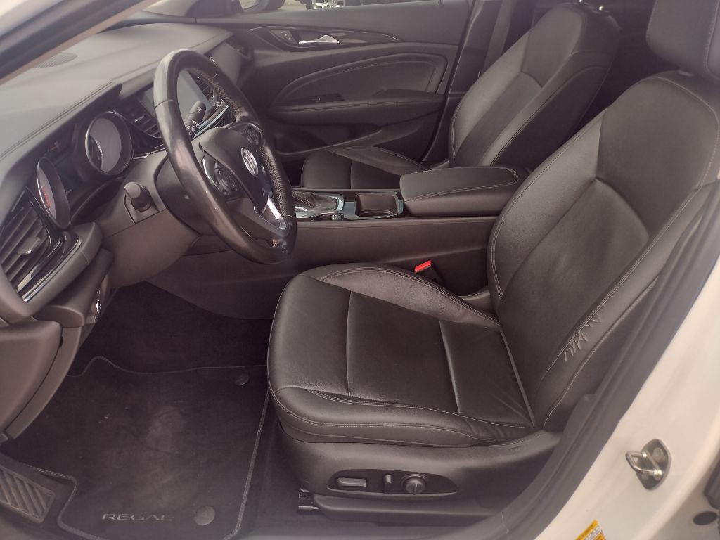 2018 Buick Regal Image 13