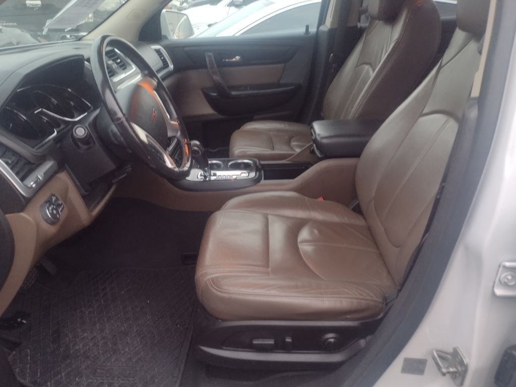 2017 GMC Acadia Image 9