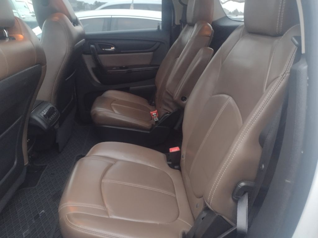 2017 GMC Acadia Image 13